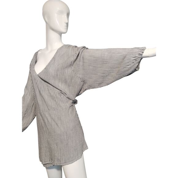 Old Navy Womens size 4X Striped Nautical Coastal Wrap Front Tie Comfy Preppy Top - Picture 5 of 9